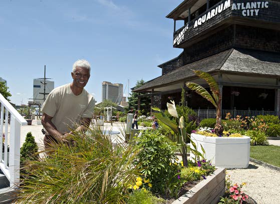 Green Thumbs: Love of gardening, desire to give back to community are key qualities of Master Gardener
